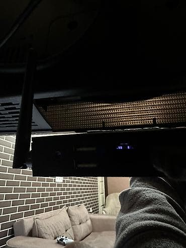 Modemlər və şəbəkə avadanlıqları: Samsung SyncMaster 933 monitor - Ekran: 18.5" (təx.), genişformat - — 3