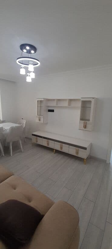 orbita mtk ev satilir: Bakı, 8-ci kilometr, 2 otaqlı, Köhnə tikili, m. Qara Qarayev, 42 kv. m — 6