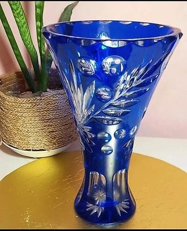 qapi sekilleri: Bir vaza, Bogem şüşəsi — 2