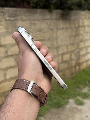 windows 10 pro: İPhone 15 pro max 250gb ideal e sim pil ömrüm 89% karopka adapter var — 4