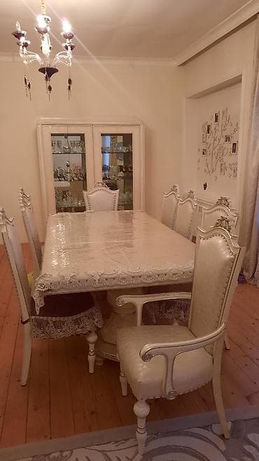 Qonaq otağı üçün, Açılmayan, Dördbucaq masa, 8 stul