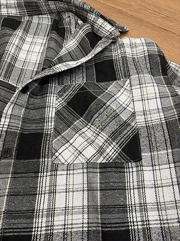 Личные вещи: Qara‑ağ‑boz rəng palitrasında dama (plaid) naxışlı flanel köynək. - — 4