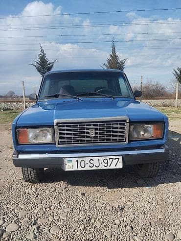 Maşin otur sür maşindi cidi fikri olan zəng edsin