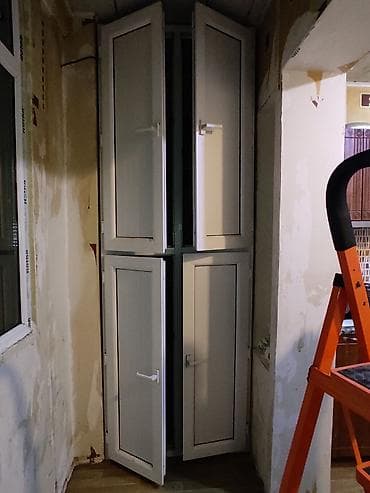 Dolablar: Mətbəx/balkon üçün dar nişə uyğun dörd qapılı daxili dolab qapısı - — 1