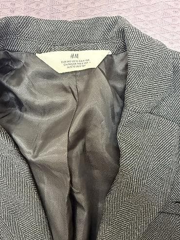 şaxta baba corabı: H&M oğlan uşaq kostyumu – pencək və şalvar dəsti. Boz rəngdə — 4