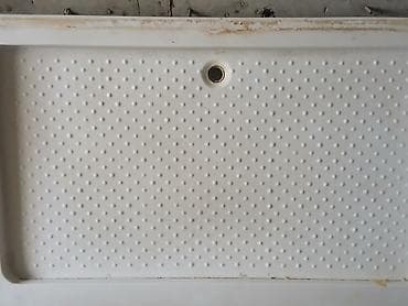 Santexnika: Duş paletası – düzbucaqlı, ağ rəngdə satilir. Isteyen elaqe saxlasin — 2