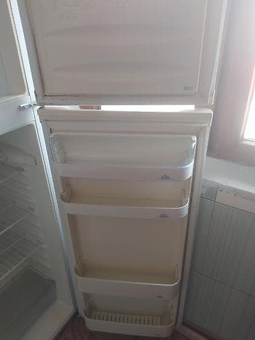 soyuduçu: 2 qapılı Beko Soyuducu Satılır, rəng - Ağ — 4