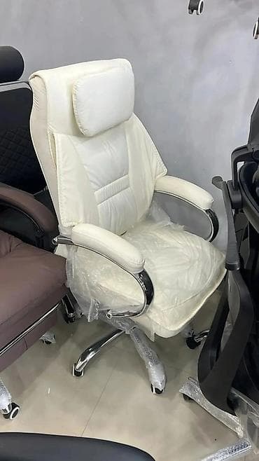 game kreslo: Yeni, Təkərli, Qolları tənzimlənir, Dəri — 8