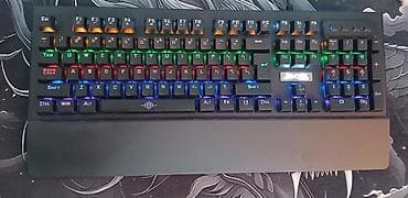 veb vatsap com: RGB işıqlı mexaniki klaviatura - Tam ölçülü layout: funksional F1–F12 — 2