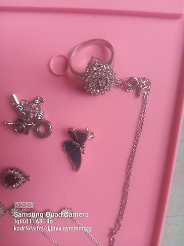 sirqa modelleri: Dəstə daxildir: Üzük, Sırğa, Kulon, Gümüş, 925 Əyar — 9