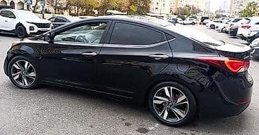 kia rio diffuser: Hyundai Elantra sedan – qara rəng, aerodinamik kuzov xəttləri və LED — 10
