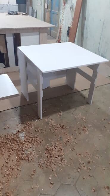 Sifarişlə taburetkalar: Dördbucaq masa, Kəpənək, Taxta, Azərbaycan, Zəmanətli, Kredit yoxdur — 5
