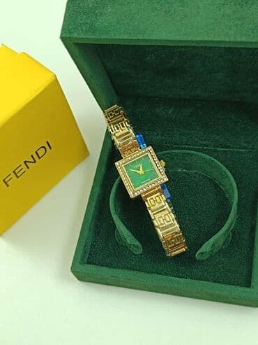 qadın qol saatları: Saatlar
Qadın saatları
Fendi Orijinal 
Metrolara pulsuz çatdırılma — 1