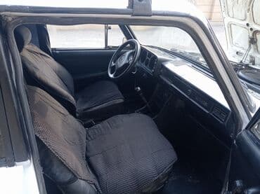 s class güzgüləri: Avtomobil: Lada 2104 Universal Kuzov: ağ rəng, 5 qapı, universal — 10