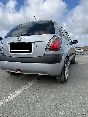 kia piride: Kia Rio: 1.4 l | 2007 il Hetçbek — 6