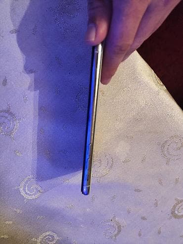 a 10 s: IPhone X, 64 GB, Gümüşü — 3