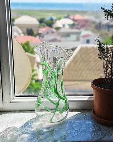dekorativ yumurta: Bir vaza, Bogem şüşəsi — 1