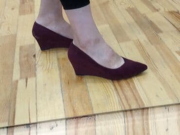 ayyaqabı: Ninewest ayaqqabilari hamısı yenidir. 36-37 olculerdir. temiz — 3