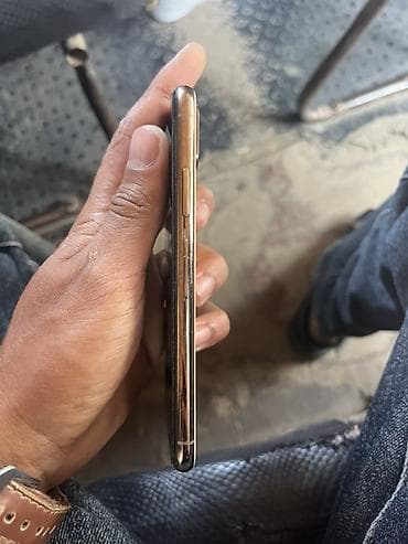 iphone 114: IPhone Xs Max, Qızılı, Face ID — 2