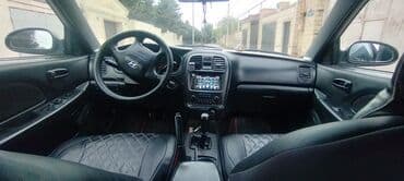 Hyundai: Hyundai Sonata: 2 l | 2004 il Sedan — 4