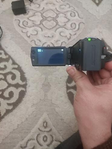 ikinci el 11 pro max: Sony Handycam HDR-CX190 videokamera - Full HD AVCHD çəkiliş - 30x — 3