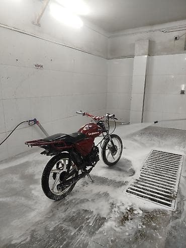 kamaz stopu: Moped/motosiklet – şəhər daxili gediş-gəliş üçün yığcam və qənaətci — 2