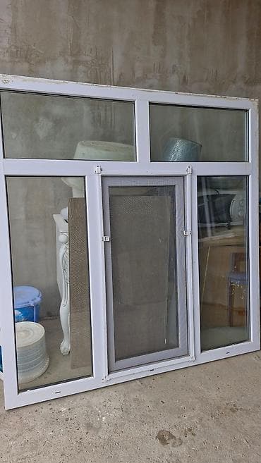 Окна: Pəncərə işlənmiş yaxşı vəziyyətdədi.
Ölçü:1,55-1,60 Sm — 1