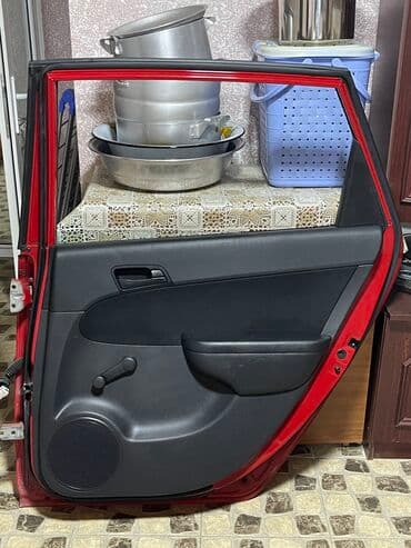 priora qapi: Sağ arxa, Hyundai i30, 2010 il, Ödənişli çatdırılma, Rayonlara çatdırılma, Ünvandan götürmə — 4