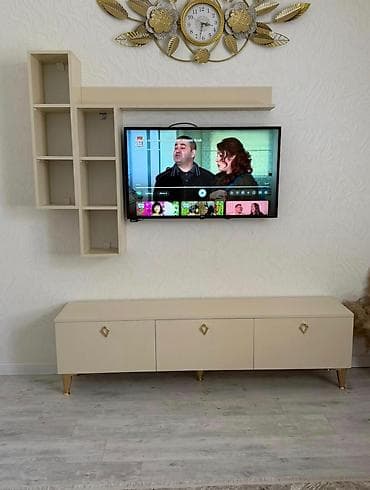 tibbi ref: Bez rəngində müasir TV stendi və asma divar rəfi dəsti - Minimalist — 1