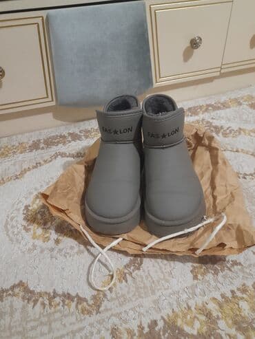 Tərliklər: Qısa uclu, boz rəngli qış botları - Model: “FASLON” yazılı, qısa — 3