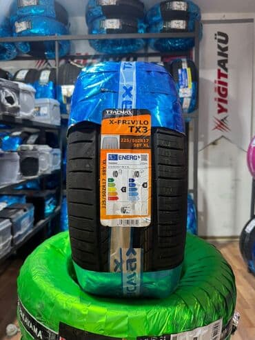 diskilər: Yeni Şin Tracmax 225 / 50 / R 17 — 1