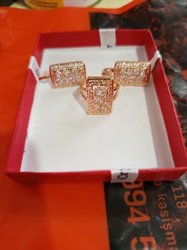 женские толстовки на молниями: Üzük və sırğalar - Metal: qızılı tonlu qirmizi rus qizili rengi - — 3