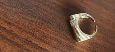 1)ÜZÜK -5 AZN2) ÜZÜK--2 AZN, 3)SiRQA -4 AZN təzədirlər istəyən lalafo.az -da 1)ÜZÜK -5 AZN2) ÜZÜK--2 AZN, 3)SiRQA -4 AZN təzədirlər istəyən