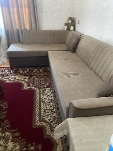 Yeni, Künc divan, Qonaq otağı üçün, Açılan