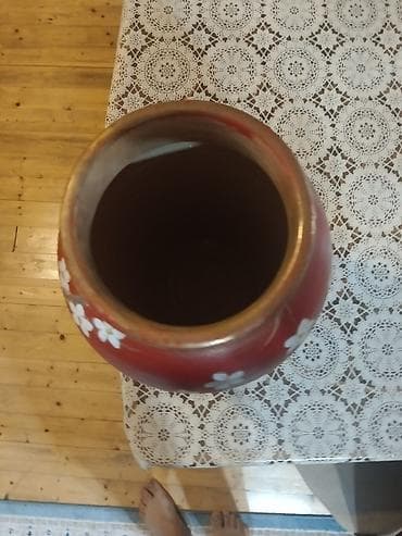 Şəkillər, tablolar: Bir vaza, Keramika — 2