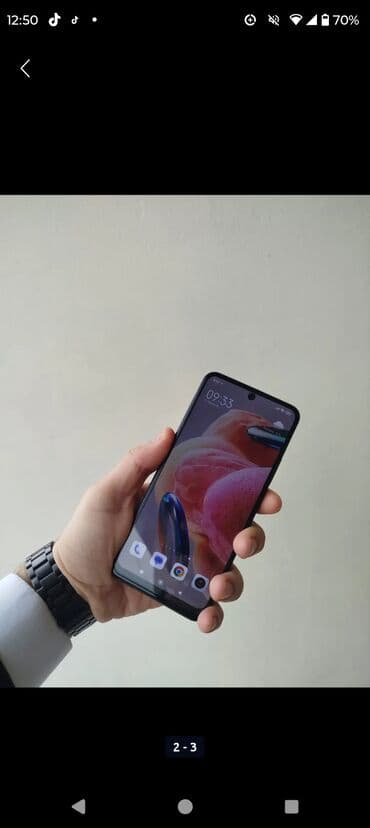 Xiaomi Redmi smartfon - Model: Redmi (şəkillərdəki dizayn – arxa sol