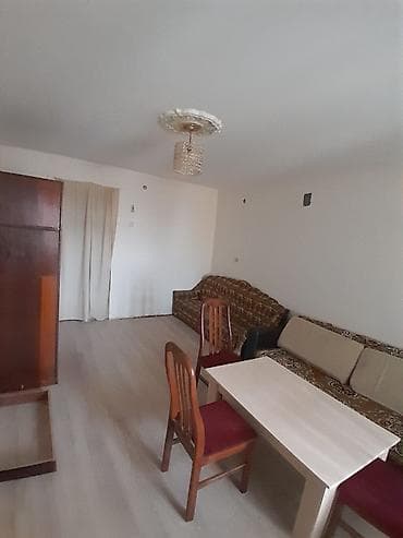 Sumqayıt şəhəri 42ci kvartalda yataqxanadan mənzil satılır.Mətbəx və