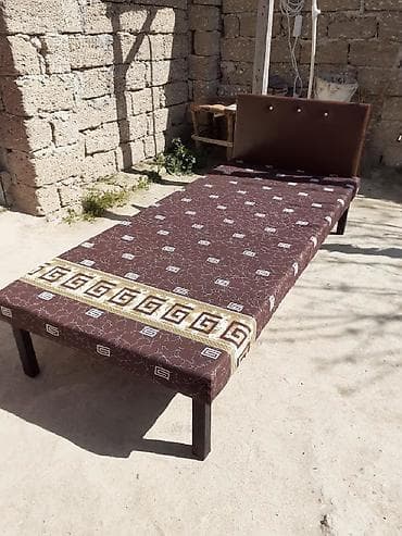 Kravat taza 
Hazırı var 
Çatdırılma münasib qiymata