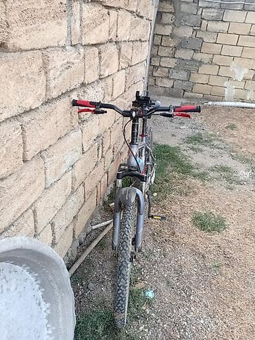 wolf bicycle: Azca problemi var ama gedir uzun fesafe işe gedib gelirem her gun — 4