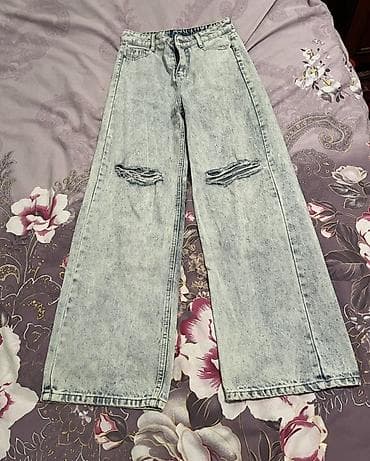 28 ölçü 2 defe geyinilib razmer duz gelmr deye satilir 10 azn asagi