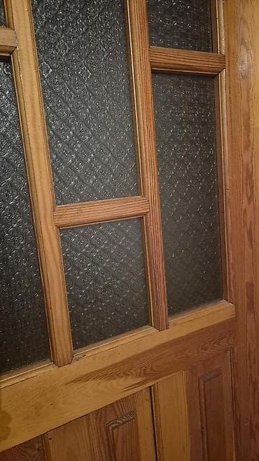 islenmis qapi pencere: 2 ədəd. yaxşı vəziyyətdə — 2