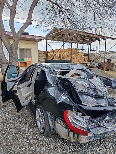 qaz 53 teker: Mercedes-Benz E 200: 1.8 l | 2002 il Sedan — 3