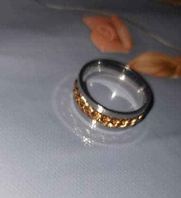 Üstü firlan üzük qiymet sondu 10 azn