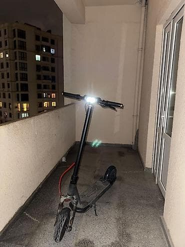 skutur: Elektrik skuter - Qara rəngli şəhər tipli elektrik skuter - Geniş — 5