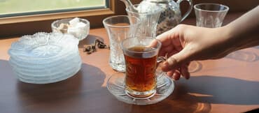 duz istiot qabi: Çay dəsti, Şüşə — 1