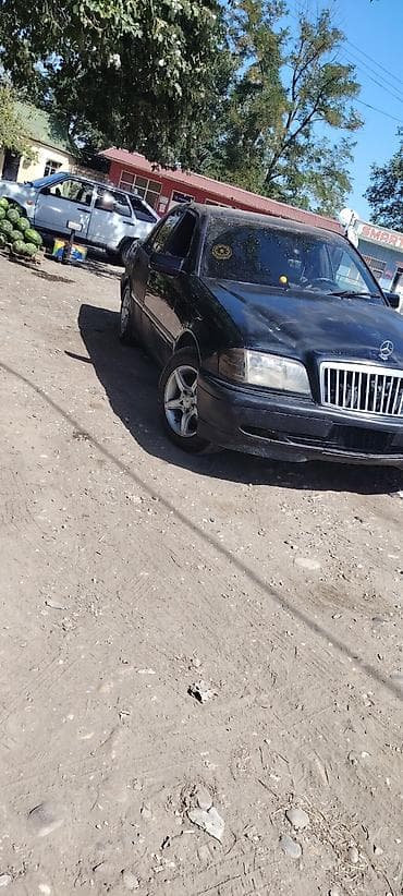 niva satılır: Mercedes-Benz C-Class: 1.8 l | Sedan — 6
