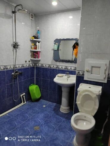 ipotekaya verilen evler: Bakı, 3 otaqlı, Köhnə tikili, m. Xalqlar Dostluğu, 80 kv. m — 10