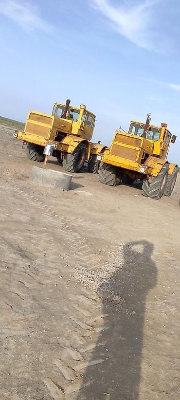 Traktor DT K-700, 220 at gücü, motor 10 l