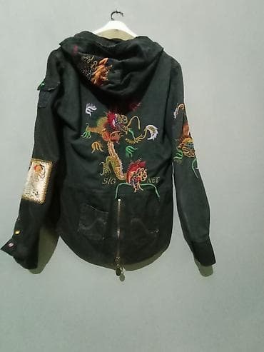 kurtka kiwi: Qaranlıq yaşıl rəngdə, kapüşonlu dizaynlı unisex üstdan geyim/kurtka — 2