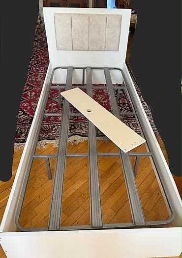 tek krafat: Tək nəfərlik çarpayı və döşək dəsti - Ölçü: təxmini 90x200 sm (tək — 2